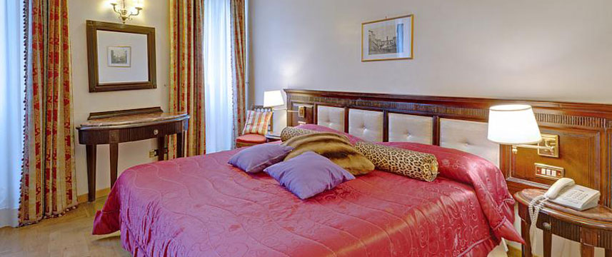 L`Hotel Cinquantatre - Double Room L`Hotel Cinquantatre - Double Room